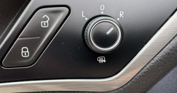 VW Golf 7 1,6 TDI ⭐ LED, Xenon, PDC, Grij.Sjed., Tempomat ⭐