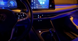 VW Golf VIII 2,0 tdi, model 2021, jamstvo 12mj, virtual, navigacija, ambi light