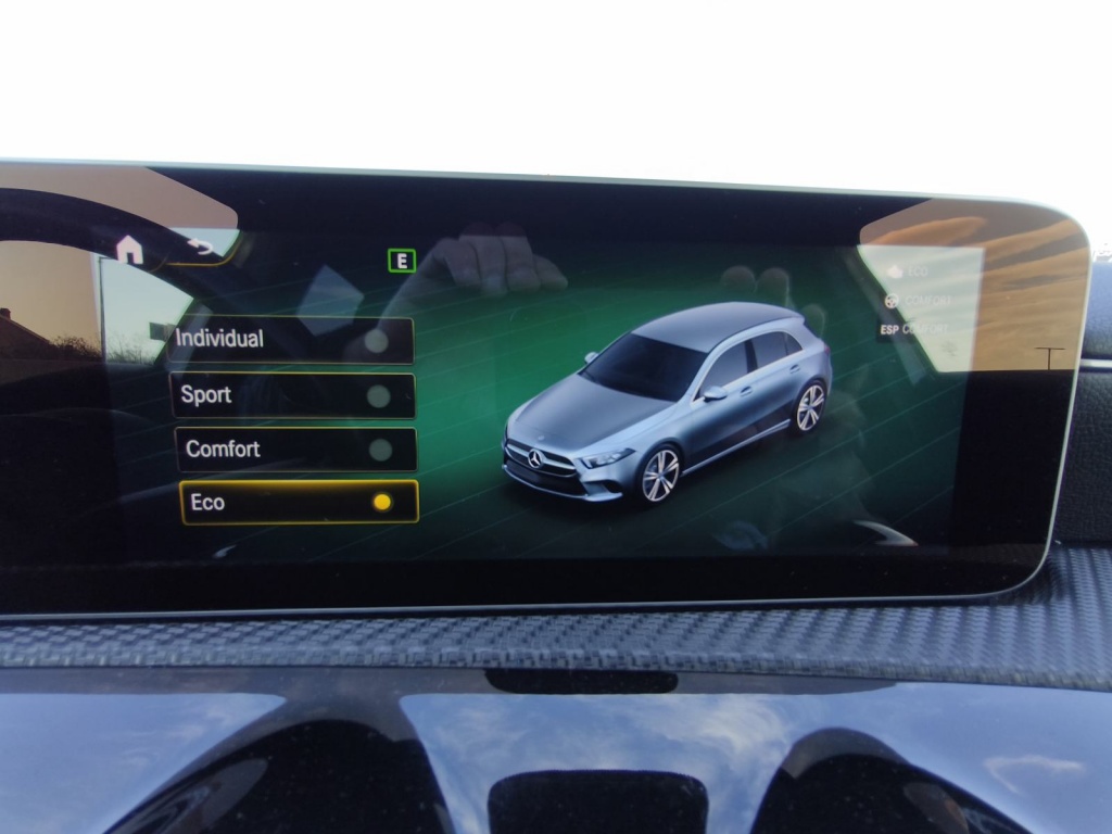 Mercedes A180d Sport | Widescreen | FULL