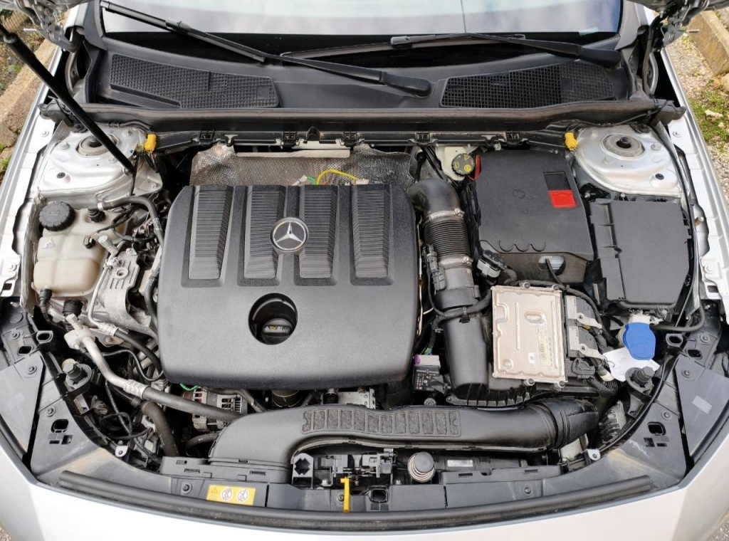 Mercedes A180d Sport | Widescreen | FULL