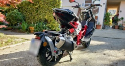 Italjet Dragster 200S, unikatan dizajn, registriran godinu dana,može na kartice!