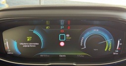 Peugeot 3008 | plug-in hybrid | GT line | 225ks | jamstvo 12mj.