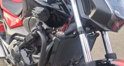 Hondu NC 750 SA, sa dodatnom opremom