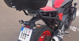 Hondu NC 750 SA, sa dodatnom opremom