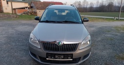 Škoda Roomster 1. 2 benzin u odličnom stanju - kartice