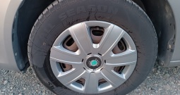 Škoda Roomster 1. 2 benzin u odličnom stanju - kartice