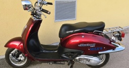 Skuter Cruiser 125 reg. god. dana 12/2026 kao nov, veliki servis