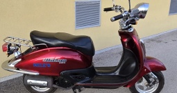 Skuter Cruiser 125 reg. god. dana 12/2026 kao nov, veliki servis