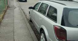 Prodajem Opel Astra H 2007 god 1,9 cdti 74 .