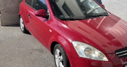 Kia ceed 1.6 plin 2008. Neispravan