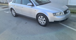 Audi A4 2.5 TDI, automatik