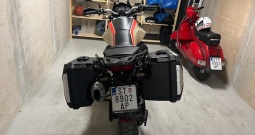 Moto Guzzi, v85tt travel, 9700km, full oprema, 853ccm