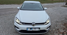 Volkswagen Golf 1.6 TDI avt. R-Line Edition