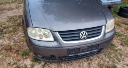 Prodajem Tourana isključivo za dijelove