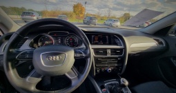 Audi A4 2.0 tdi Avant Registriran do 16.10.2026.! Servis svježe napravljen