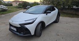 Toyota C-HR hybryd plug-in 2,0 premiere