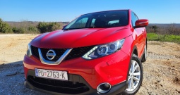 Nissan Qashqai 1.5 dCi, napravljen veliki servis, dupli set guma