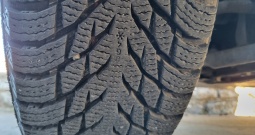 Nissan Qashqai 1.5 dCi, napravljen veliki servis, dupli set guma