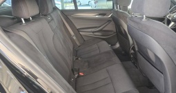 BMW SERIJA 5 520d M