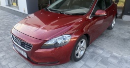 Volvo V40 D2 Momentum, navigacija, klima, Top stanje