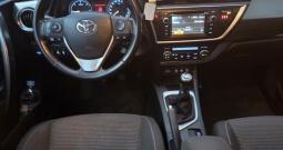 Toyota Auris 2,0 d-4d 2013g super stanje reg do 12mj otplata zamjena d ⭐⭐⭐⭐⭐