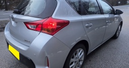 Toyota Auris 2,0 d-4d 2013g super stanje reg do 12mj otplata zamjena d ⭐⭐⭐⭐⭐