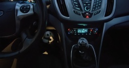 Prodajem c-max srebrni sa efektom, u dobrom stanju.