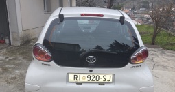 Toyota Aygo 1.0, bemzinac, 2010.g.