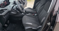 Peugeot 208 1,4. . Klimatronic, pdc, nema prijenosa !