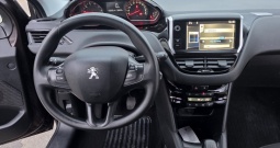 Peugeot 208 1,4. . Klimatronic, pdc, nema prijenosa !