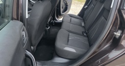 Peugeot 208 1,4. . Klimatronic, pdc, nema prijenosa !