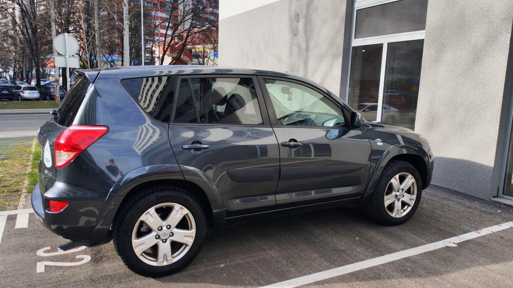 Toyota Rav4 2,2dcat Executive