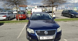 Passat Variant 2.0 TDI Blumotion 81 kw 2009 g.
