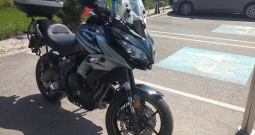 Kavasaki versus 650 2019g crni metalik ful givi oprema jos kao nov