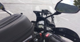 Kavasaki versus 650 2019g crni metalik ful givi oprema jos kao nov