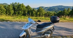 Honda Dylan 150,daljinsko pokretanje,alarm ,led svijetla