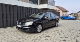 Volkswagen Jetta 1.9 TDI/Prvi vlasnik/Hr-Auto/Orginalni kilometri i stanje/