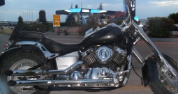 Dragstar 650 – 14 g. Vlasnik_samo 28tkm_reg 5/26_oprema_gratis kožna odijela