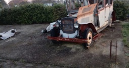 Mercedes, 1910.g., za restauraciju