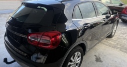 Mercedes-Benz GLA 200d, navigacija, klima, Top stanje