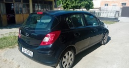 Prodajem Opel Corsu 1.4 u dobrom stanju