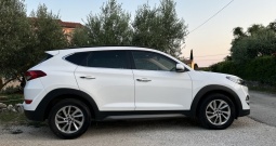 Hyundai Tucson 1.7 CRDi Xpossible (85 kW) – panoramski krov, reg. 7/2026