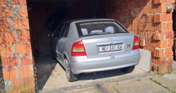 Astra 1.4 16v benzin