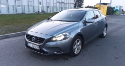 Volvo V40, D3, 150 ks, 2016.