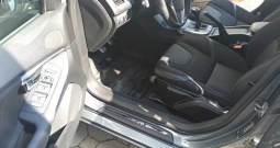 Volvo V40, D3, 150 ks, 2016.