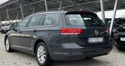 VW passat 2,0 tdi dsg - navi, 2xpdc, front assist, reg. 07/2026