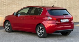 Peugeot 308 1.2 PureTech | FULL OPREMA | Panorama | 360° |