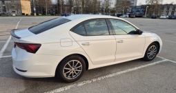 Škoda Octavia 1.5 TSI 2023 Style + Dynamic