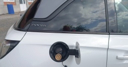 Opel Adam 1.4 gpl super stanje sa puno dodatne opreme