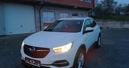 Opel grandland 1.6 cdti -veliki servis-garancija-leasing kartice